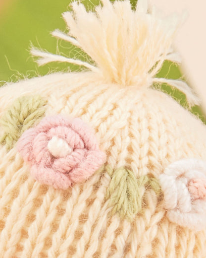 Tiny baby chick family