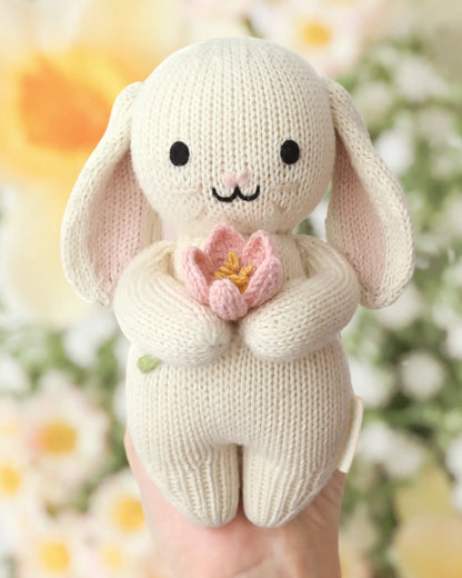 Baby bunny (blooming tulip)