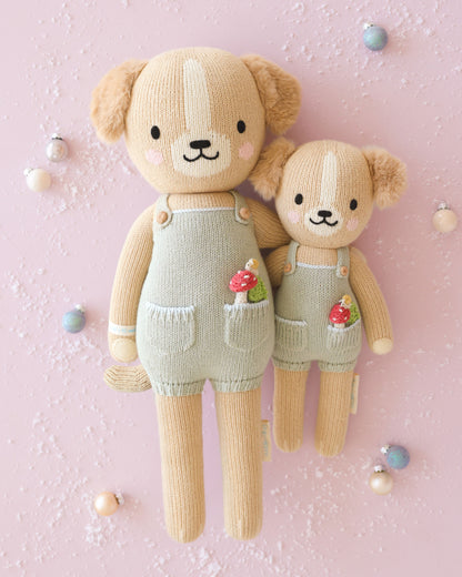 Theo the golden puppy