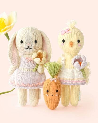 Tiny Easter friends (baby carrot)